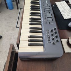 
M-Audio M-Audio Oxygen 49 (MKV) – 49-Key USB MIDI Keyboard Controller 