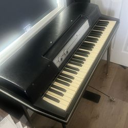 Vintage Wurlitzer 200A
