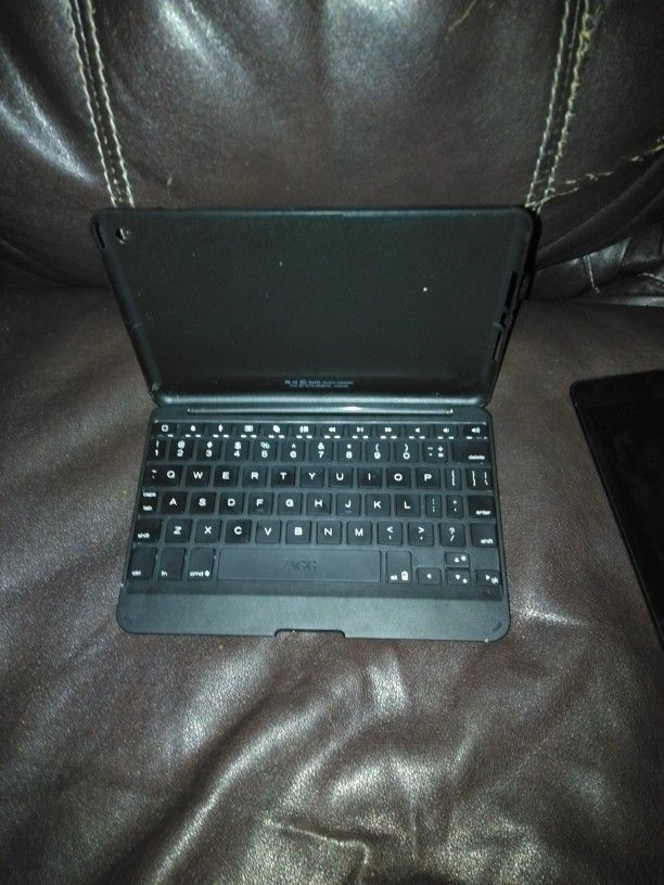 Mini iPad Keyboard