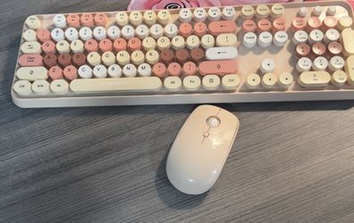 Typewriter Keyboard and Mouse Wireless
