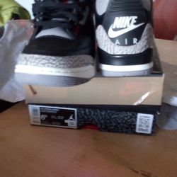 Looking for retro 3's  4 1/2y