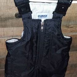 FIRM IN MERCED ‼️ BABY NEW SNOW BIB SIZE 6/9 MONTHS