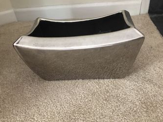 LIKE NEW METALLIC GRAY ORCHID PLANTER GARDEN POT CERAMIC PLANT HOME DECOR