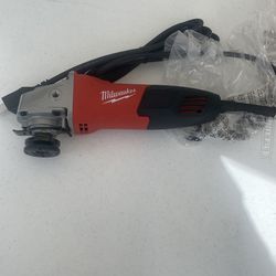 Grinder  Milwaukee  de luz