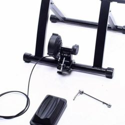 BRAND NEW SPORTNEER BIKE TRAINER