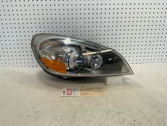 2011 2013 VOLVO S60 RIGHT SIDE XENON HEADLIGHT LAMP OEM