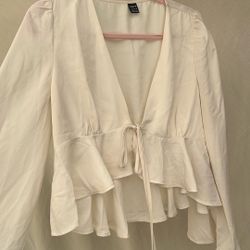 SHEIN Size Large Thai Front Crops Long Sleeve