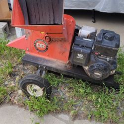 DR Wood Chipper 