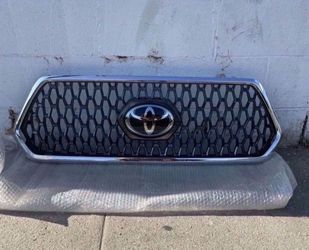 Toyota Front Grille with Chrome Trim
