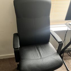 Black Desk Chair 