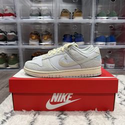 Nike Dunk Low SE - Size 7M
