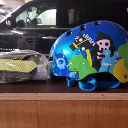 Kids bike helmet brand new xs