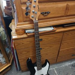 kimaxe 4 string bass