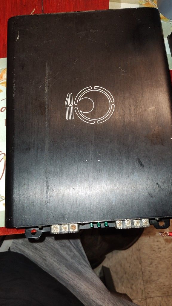 R.E AUDIO 1600 WATT AMP