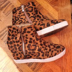 Leopard Print High Top Wedge Sneakers/Shoes Size 8