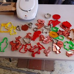 Lot Of 50 Cookie Cutters, Aluminum, Copper And Plastic 