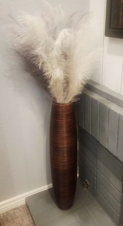 Ashley Vase Decoration