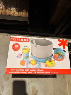 Skip Hop bucket of tub toy brand new in box
