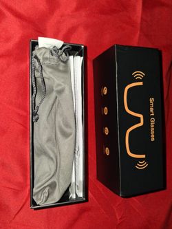 Smart glasses with camera for woman