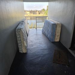 3 Matress Twim And A Bed Base