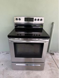 Frigidaire Range