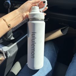 Lululemon x Hello Kitty Thermal Bottle 