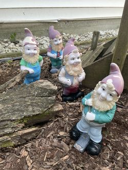 Garden knomes