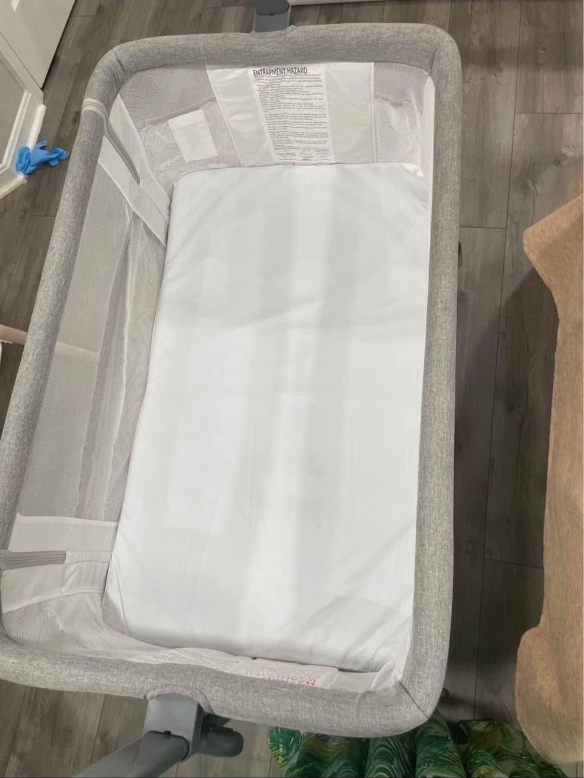 Crib / Bassinet