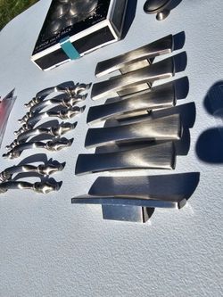 $20.00 - (25) Nickle Finish Pull Handles & Knobs "Bundle Price" Offer! All come with Mounting Screws! Many New!