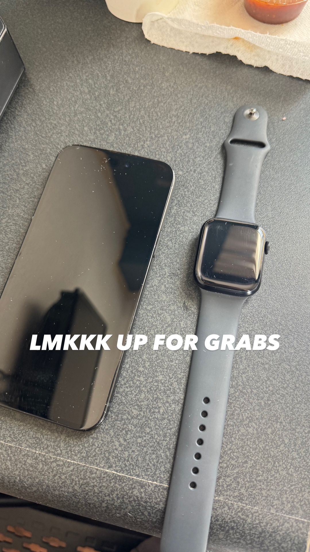Iphone 15 Max 128 Gb , Apple Series Watch 8 45mm Connectable To Service 