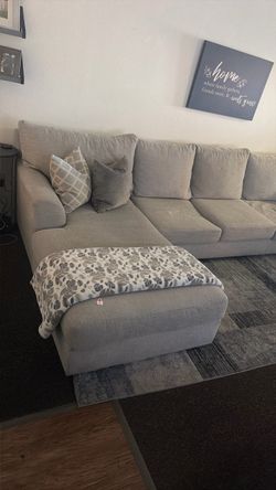 Gray Fabric Sectional Sofa with Chaise