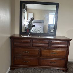 7 Draw Dresser With Mirror