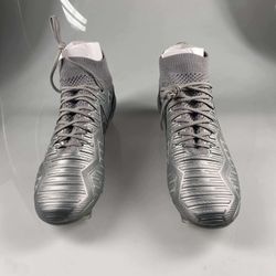 Zapatos pirma de botita color plata