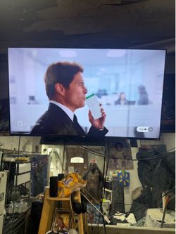 55 inch tv like new with the box