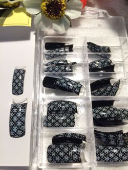 Pre designed Chanel false nails tip- 70 pcs