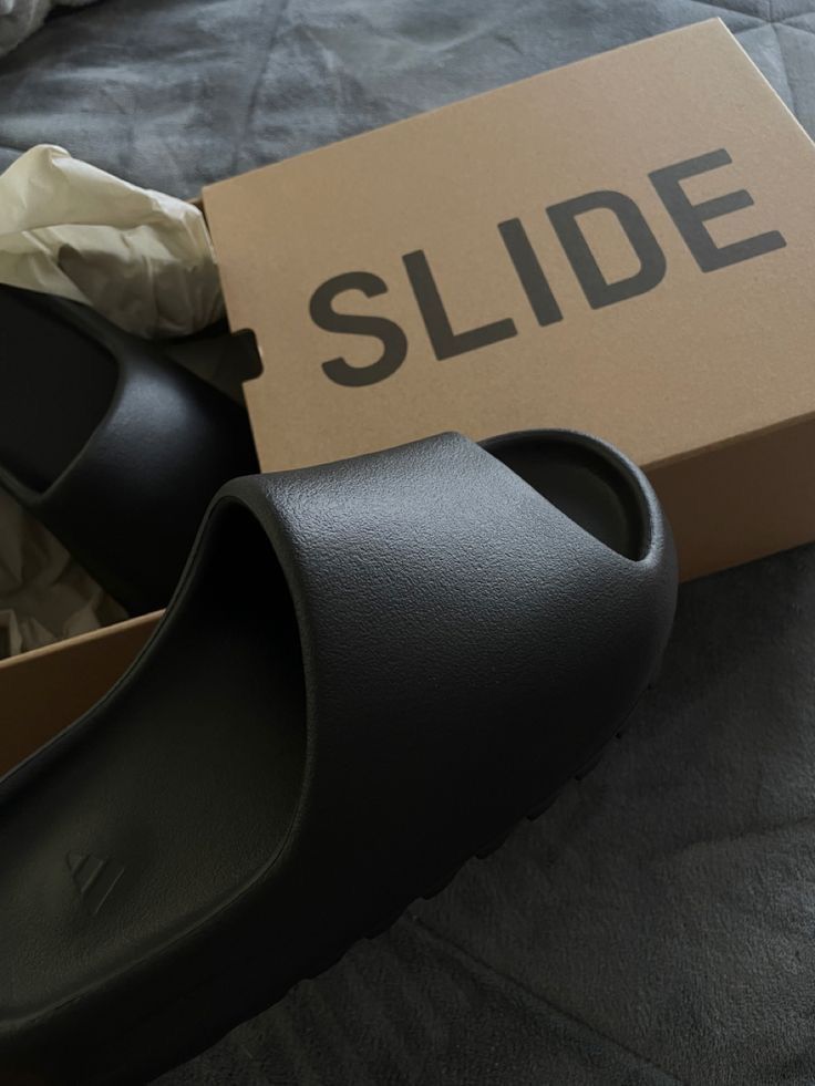 Black yeezy slides