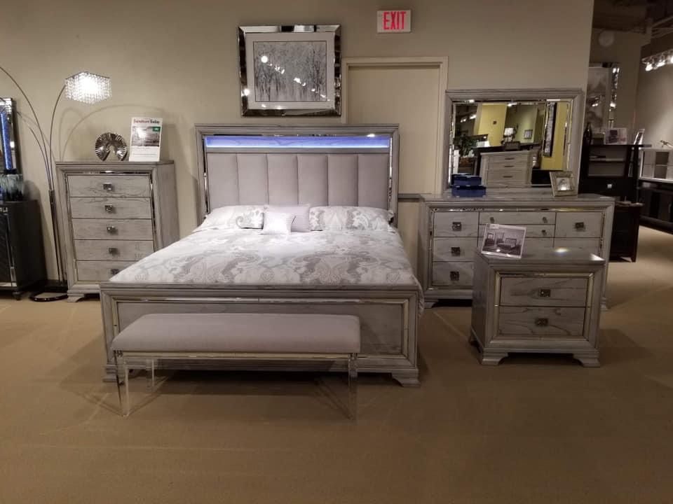 4PC King Bedroom Set