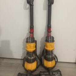 Toy Vacuum, Kids Books, Stuffed animals, Dolls, Ring Stacker