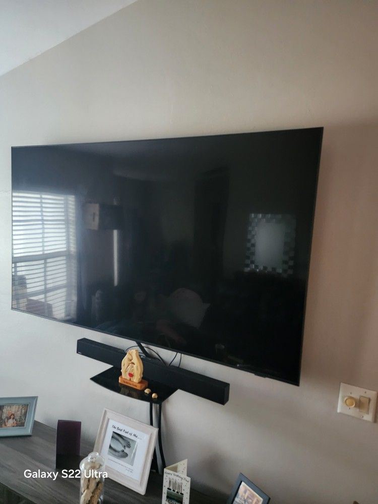 Like New Samsung UHD 4K 75inch Smart Tv
