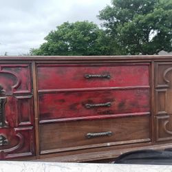 High Capacity Old School Dresser. 