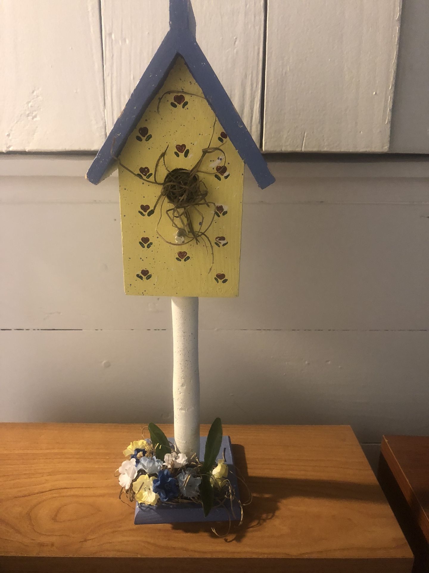 BIRDHOUSE 