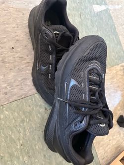 Men’s 9.5 NIKE shoes