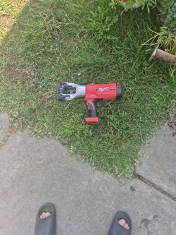 Milwaukee acsr 1590 Cutter STORE PRICE 4294$