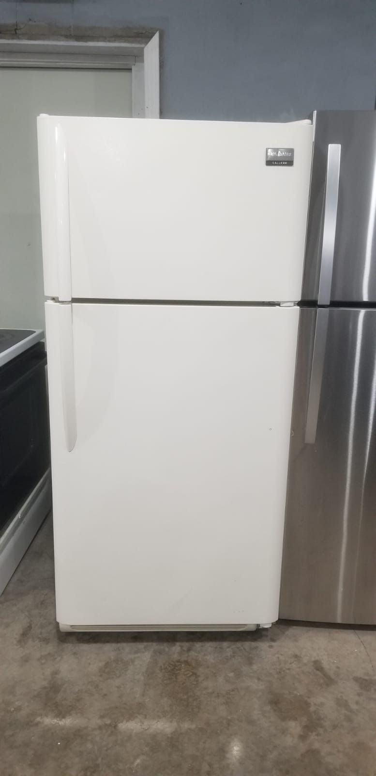 Frigidaire Fridge 
