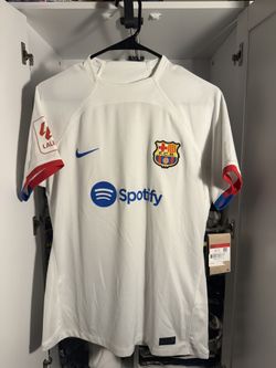 FC Barcelona Women’s Away Kit Size Large 