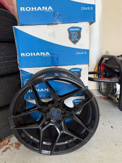 Rohana Wheels 19x9.5 Gloss Black Rims