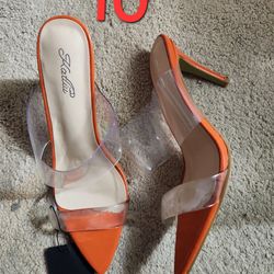 Super cute pointy heels/ new/ size 10/ $25 cash only/ blue diamomd & rainbow