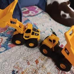 CAT DUMP TRUCK & FRONTEND LOADER SET