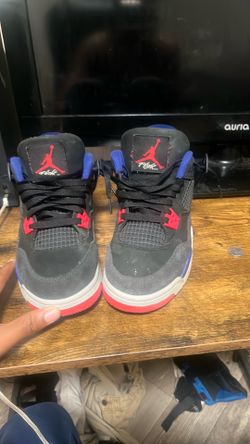 Jordan 4s