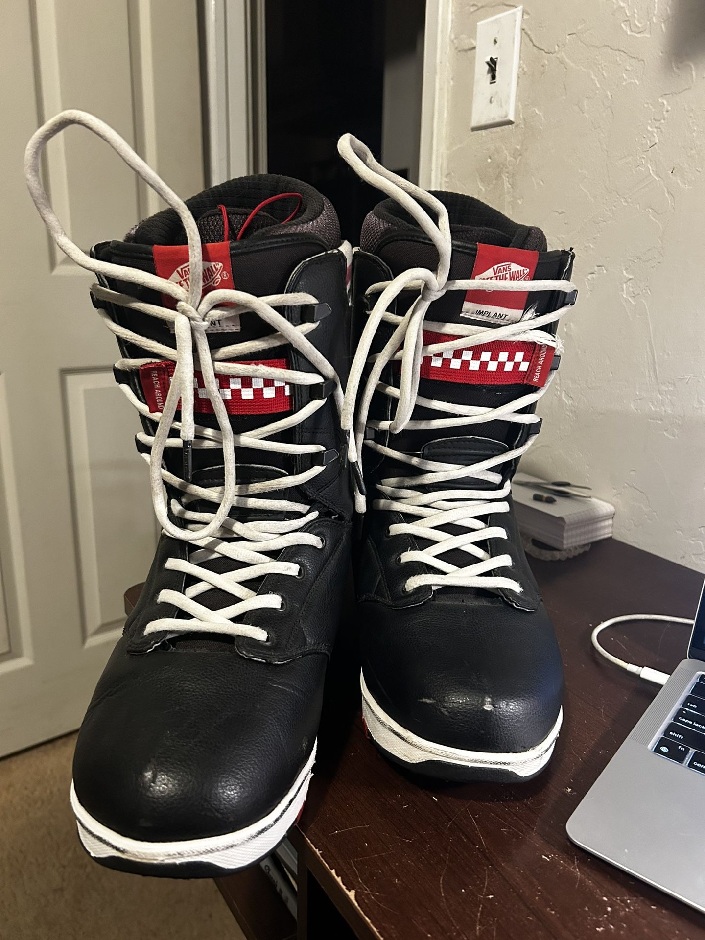 Vans Snowboard Boots